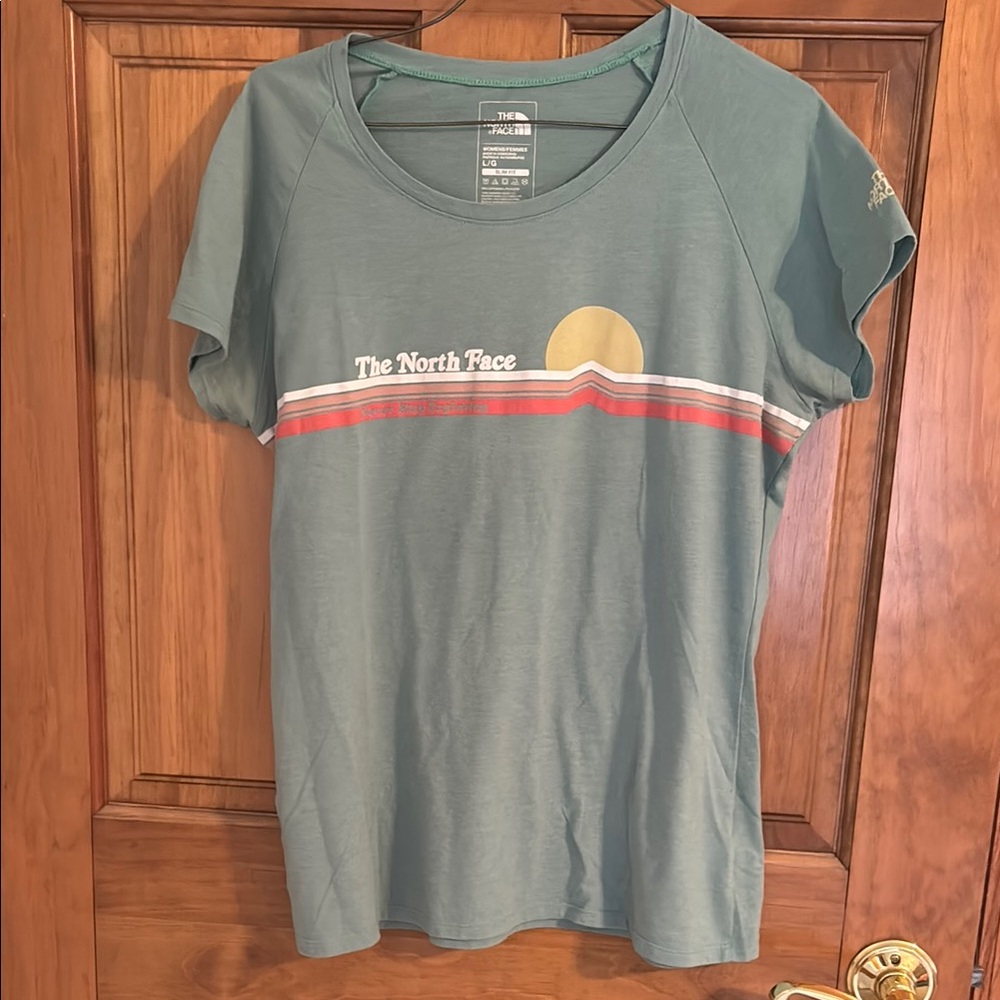The North Face Green Short Sleeve Tee - Large